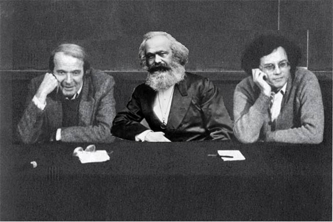 Aralarındaki Marx kolajıyla Gilles Deleuze ve Félix Guattari (sağda)