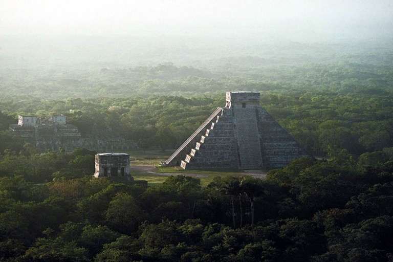 (Chichen Itza)