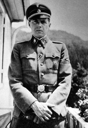 (Josef Mengele, 1942)
